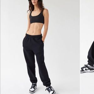 TNA ‘mid rise baggy sweatpants’ (small)